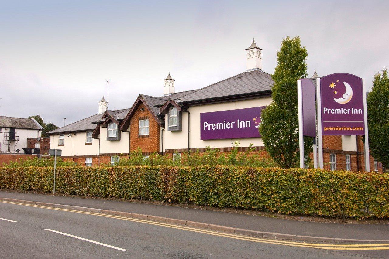 Premier Inn Chester Central - North Exterior photo