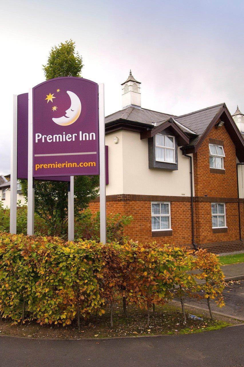 Premier Inn Chester Central - North Exterior photo