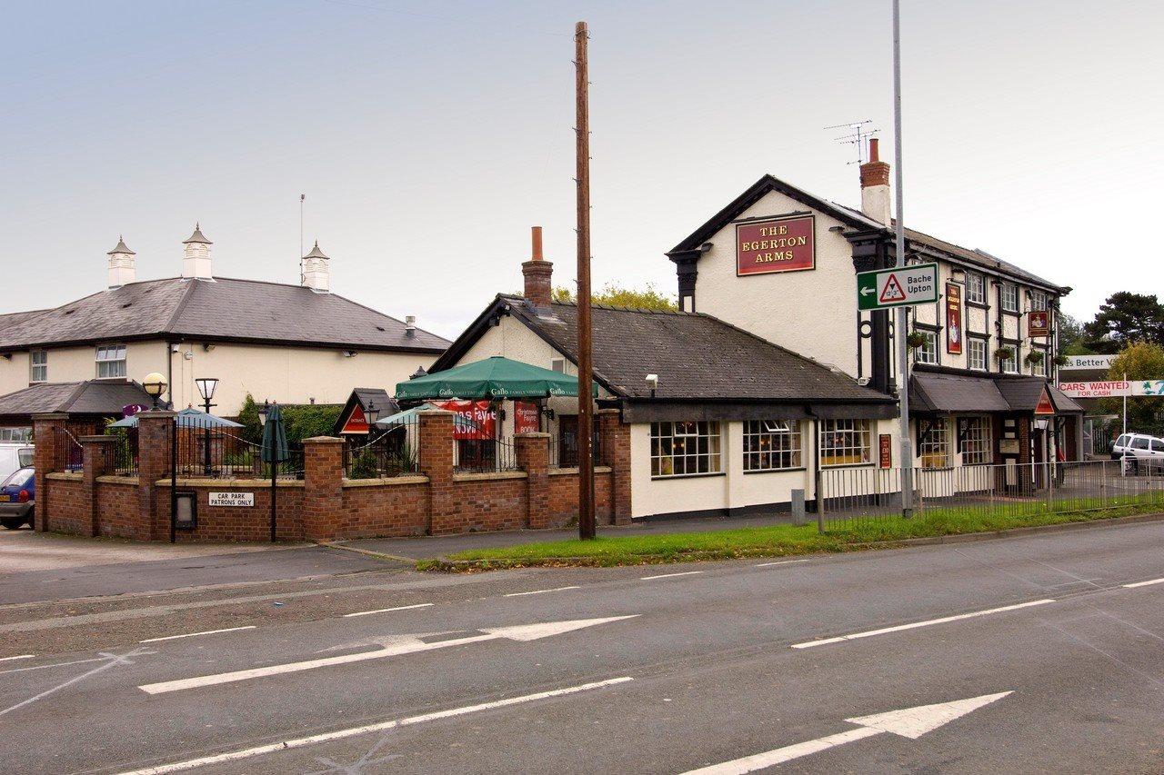 Premier Inn Chester Central - North Exterior photo