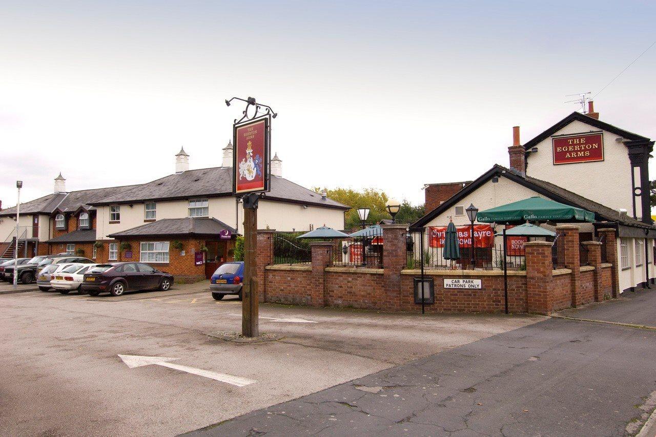 Premier Inn Chester Central - North Exterior photo