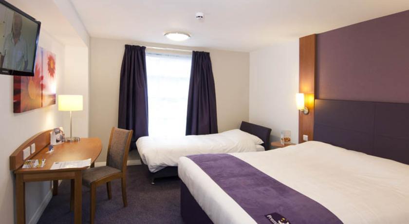 Premier Inn Chester Central - North Room photo