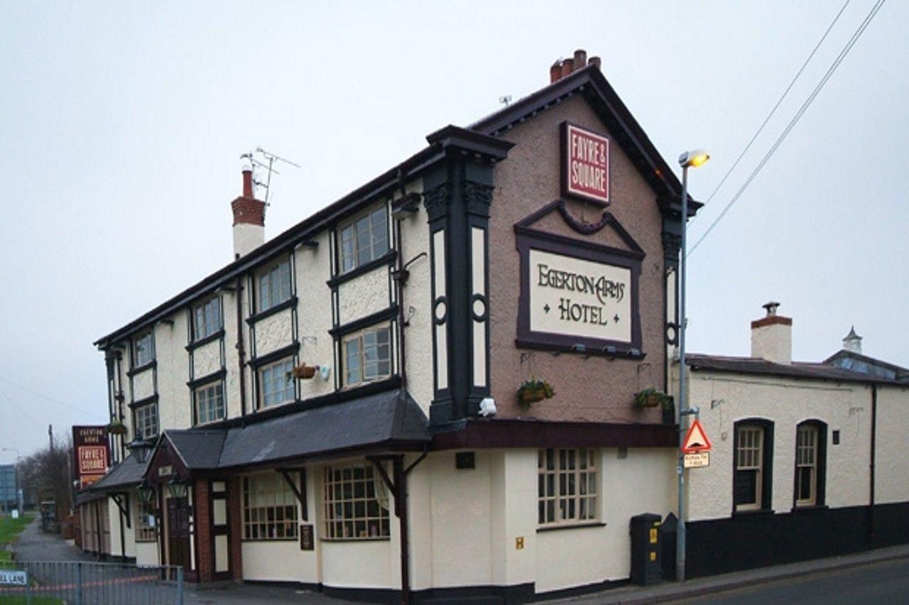 Premier Inn Chester Central - North Exterior photo