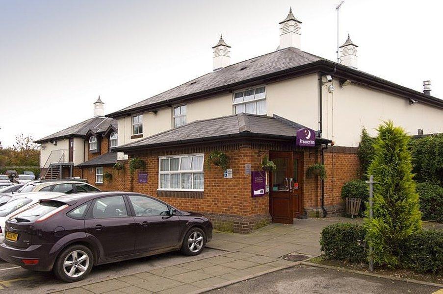 Premier Inn Chester Central - North Exterior photo